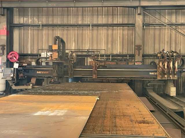 20' X 40' Messer TMC 4520 CNC Plasma / Oxygen Cutting System